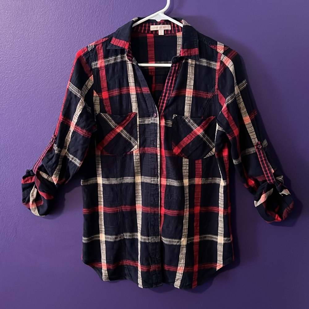 Unique plaid button-up with convertible sleeves!